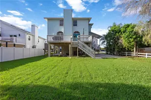 13951 Harbor View Dr, Seminole, FL 33776 - Photo 38