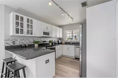 13951 Harbor View Drive, Seminole, FL 33776 - Photo 10