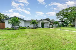 625 W Olympia Ave, Punta Gorda, FL 33950 - Photo 4