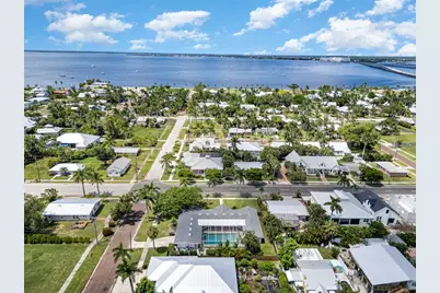 625 W Olympia Avenue, Punta Gorda, FL 33950 - Photo 28