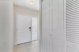 432 Sunset Lake Blvd, Venice, FL 34292 - Photo 14