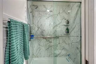 4176 Vallarta Ct, Sarasota, FL 34233 - Photo 30