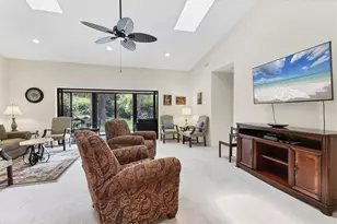 3946 Wilshire Cir E, Sarasota, FL 34238 - Photo 4