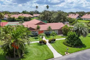 3946 Wilshire Cir E, Sarasota, FL 34238 - Photo 38