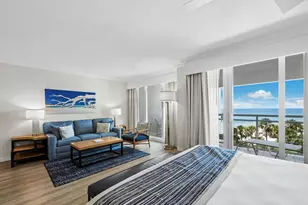 210 Sands Point Rd, Longboat Key, FL 34228 - Photo 20