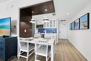 210 Sands Point Rd, Longboat Key, FL 34228 - Photo 8