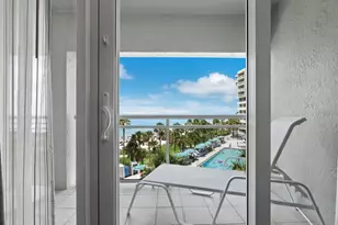 210 Sands Point Rd, Longboat Key, FL 34228 - Photo 22