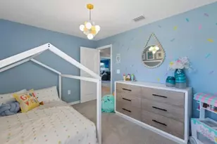 17428 Luminous Ave, Venice, FL 34293 - Photo 4