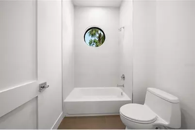 1648 Bonita Lane, Sarasota, FL 34239 - Photo 32