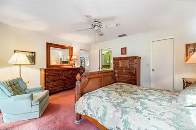 462 Oak Hill Circle #5, Sarasota, FL 34232 - Photo 12