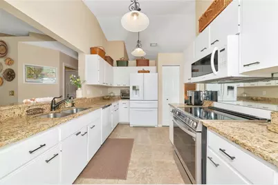 5717 28th Street E, Bradenton, FL 34203 - Photo 14