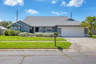 618 Eastpointe Ct, Sarasota, FL 34232 - Photo 1