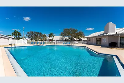 5366 Christie Ann Place #19, Sarasota, FL 34233 - Photo 56