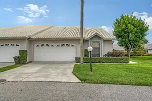 5366 Christie Ann Pl, Sarasota, FL 34233 - Photo 2