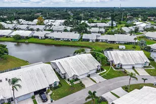 5366 Christie Ann Pl, Sarasota, FL 34233 - Photo 10