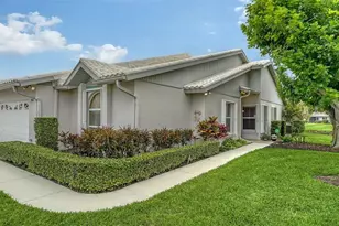 5366 Christie Ann Pl, Sarasota, FL 34233 - Photo 12