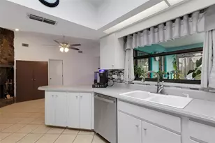 5709 39th St Cir E, Bradenton, FL 34203 - Photo 12