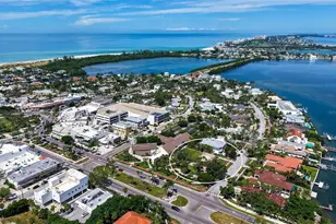 25 N Washington Dr, Sarasota, FL 34236 - Photo 1