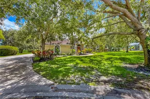 6809 Erica Ln, Sarasota, FL 34241 - Photo 2