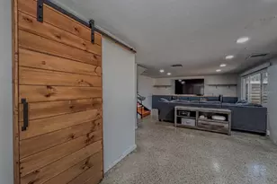 4247 Dr Martin Luther King Jr Street N, Saint Petersburg, FL 33703 - Photo 32