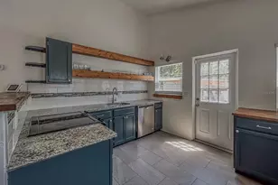 4247 Dr Martin Luther King Jr Street N, Saint Petersburg, FL 33703 - Photo 14