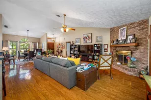 9206 65th Ave E, Bradenton, FL 34202 - Photo 10