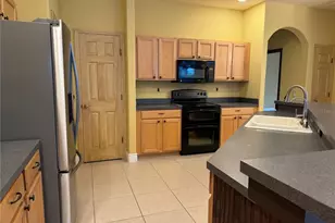 7832 Kavanagh Ct, Sarasota, FL 34240 - Photo 14