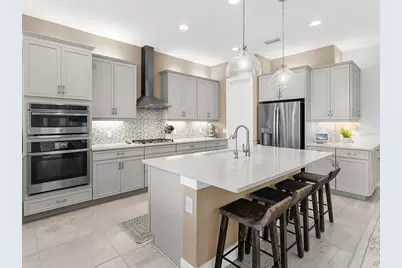 8273 Grande Shores Drive, Sarasota, FL 34240 - Photo 16