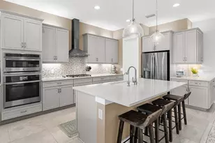 8273 Grande Shores Dr, Sarasota, FL 34240 - Photo 16