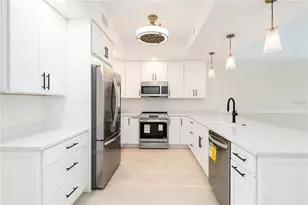 280 Hidden Bay Dr, Osprey, FL 34229 - Photo 10