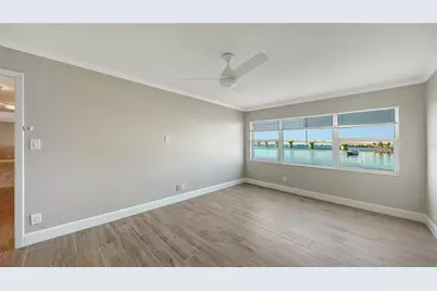 226 Golden Gate Point #23, Sarasota, FL 34236 - Photo 12