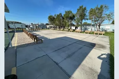 204 Freeport Drive, Sarasota, FL 34233 - Photo 8