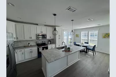 204 Freeport Drive, Sarasota, FL 34233 - Photo 20