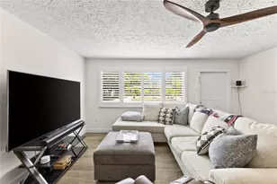 163 Sunway Ave, Sarasota, FL 34237 - Photo 10