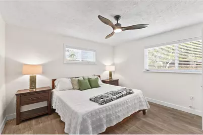 163 Sunway Avenue, Sarasota, FL 34237 - Photo 18