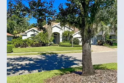 8204 Waterview Boulevard, Lakewood Ranch, FL 34202 - Photo 2
