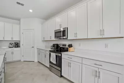 8554 Saint Kitts Circle, Englewood, FL 34224 - Photo 10