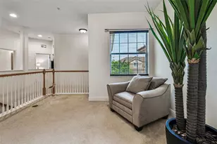 8161 Miramar Way, Lakewood Ranch, FL 34202 - Photo 10