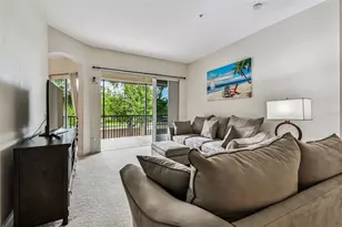 8161 Miramar Way, Lakewood Ranch, FL 34202 - Photo 12