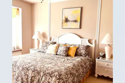 9641 Castle Point Drive #1215, Sarasota, FL 34238 - Photo 14