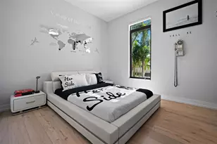 1899 Vamo Way, Sarasota, FL 34231 - Photo 28