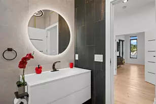 1899 Vamo Way, Sarasota, FL 34231 - Photo 30