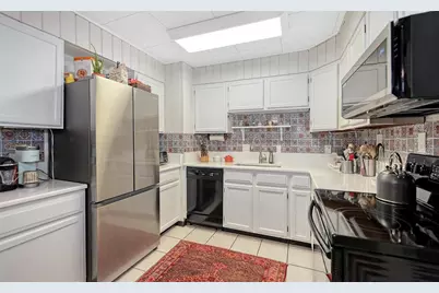 1702 Hillview Street, Sarasota, FL 34239 - Photo 24