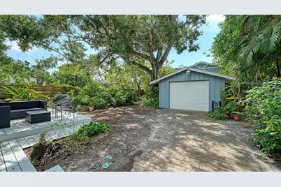 1702 Hillview Street, Sarasota, FL 34239 - Photo 50