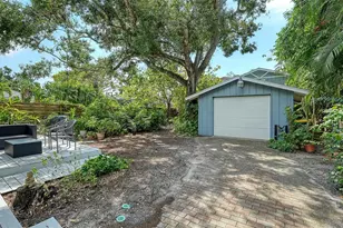 1702 Hillview St, Sarasota, FL 34239 - Photo 50