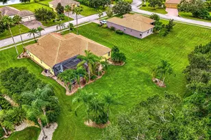 14711 2nd Ave Cir NE, Bradenton, FL 34212 - Photo 2