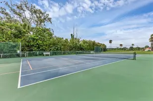 1644 Stickney Point Rd, Sarasota, FL 34231 - Photo 28