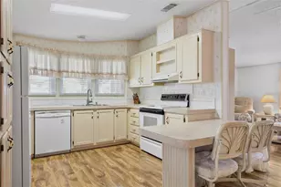 8427 Castle Garden Rd, Palmetto, FL 34221 - Photo 4