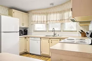 8427 Castle Garden Rd, Palmetto, FL 34221 - Photo 10