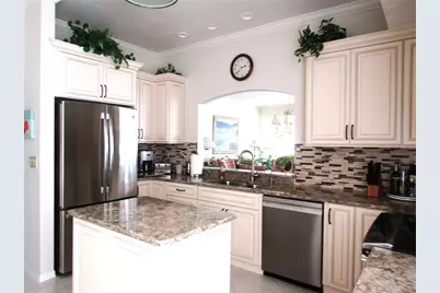 3881 Chatsworth Greene Court #20, Sarasota, FL 34235 - Photo 12